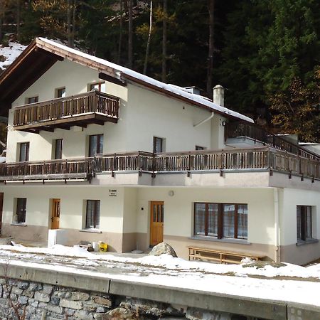 Haus Pickelschmiede Apartment Saas-Grund Exterior foto