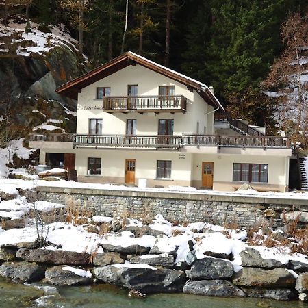Haus Pickelschmiede Apartment Saas-Grund Exterior foto