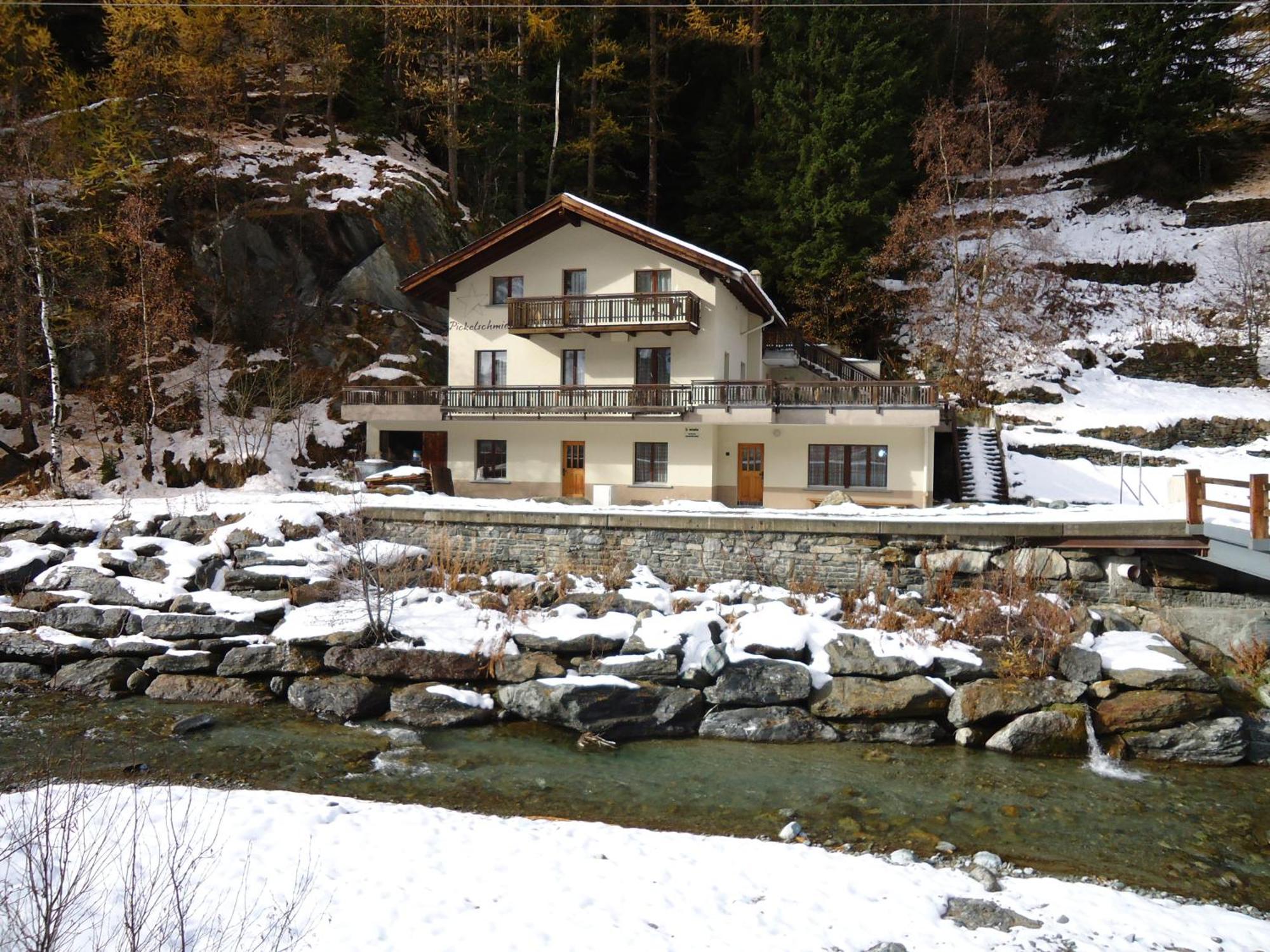 Haus Pickelschmiede Apartment Saas-Grund Exterior foto