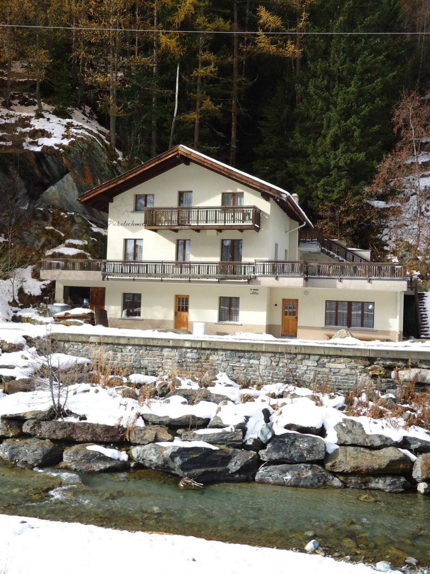 Haus Pickelschmiede Apartment Saas-Grund Exterior foto